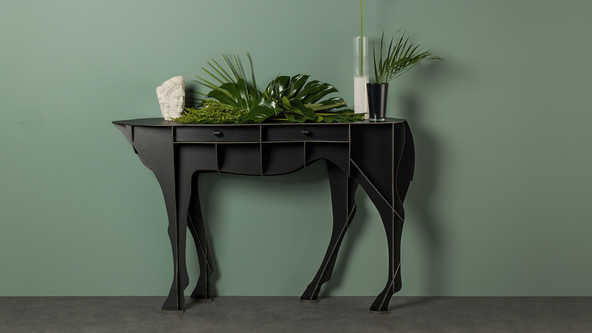 Elisee Mobilier de Compagnie ibride
